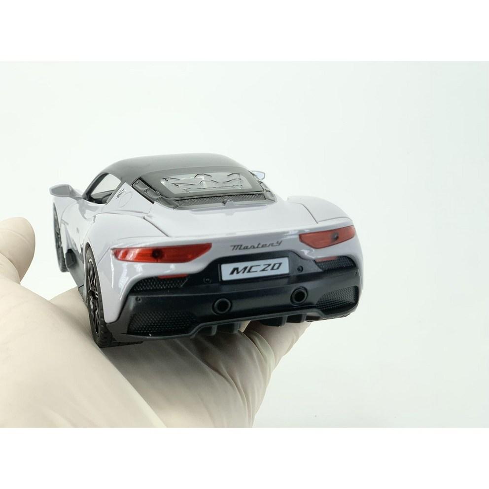 1:Модель-игрушка суперкара Maserati MC20, литая, масштаб 1:22 - Зеленый