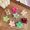 Small Daisy Flower Hair Claw - Marble Texture Wave Floral Design - Ponytail Hairclips - Sweet & Cute Style - Suitable for Daily Wear