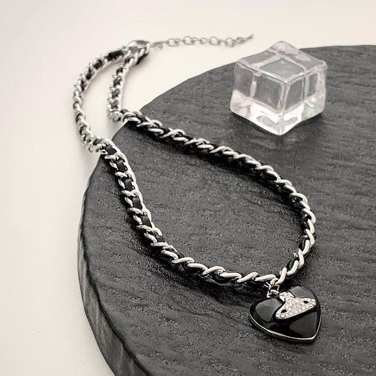 Кожаное ожерелье Vivienne Westwood с сердцем и Сатурном - Женский чокер на ключицы «Императрица-вдова Цыси»