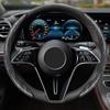 Универсальный чехол на руль автомобиля с металлической полосой и противоскользящим узором из углеродного волокна для рулевого колеса автомобиля диаметром 37–38 см