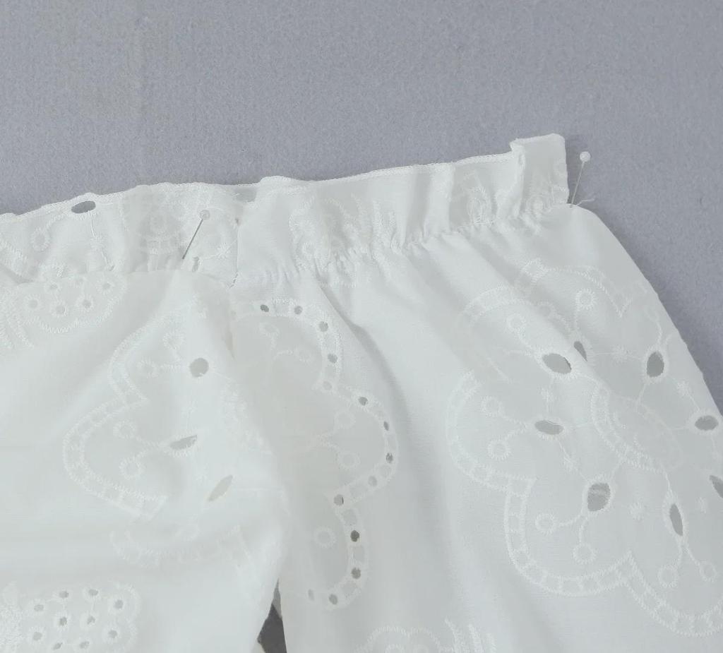 Женское платье-трапеция с рукавами-фонариками на одно плечо, осень 2024 г.