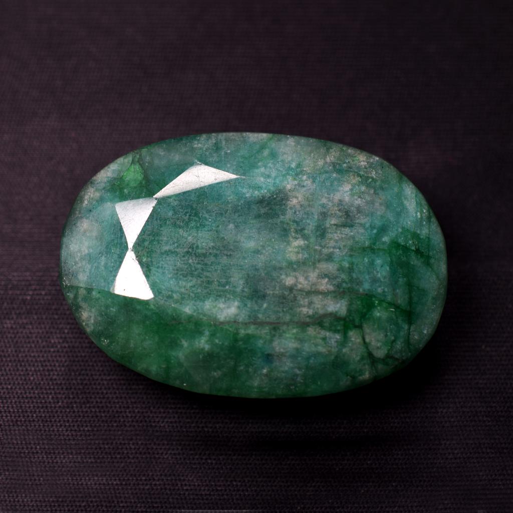 Natural Green Emerald Loose Gemstone 146 ct Oval Shape for Collection for Jewelry Making and Crafts