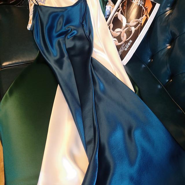 032 Женское платье-трапеция большого размера из атласа с подтяжками - Летний французский стиль