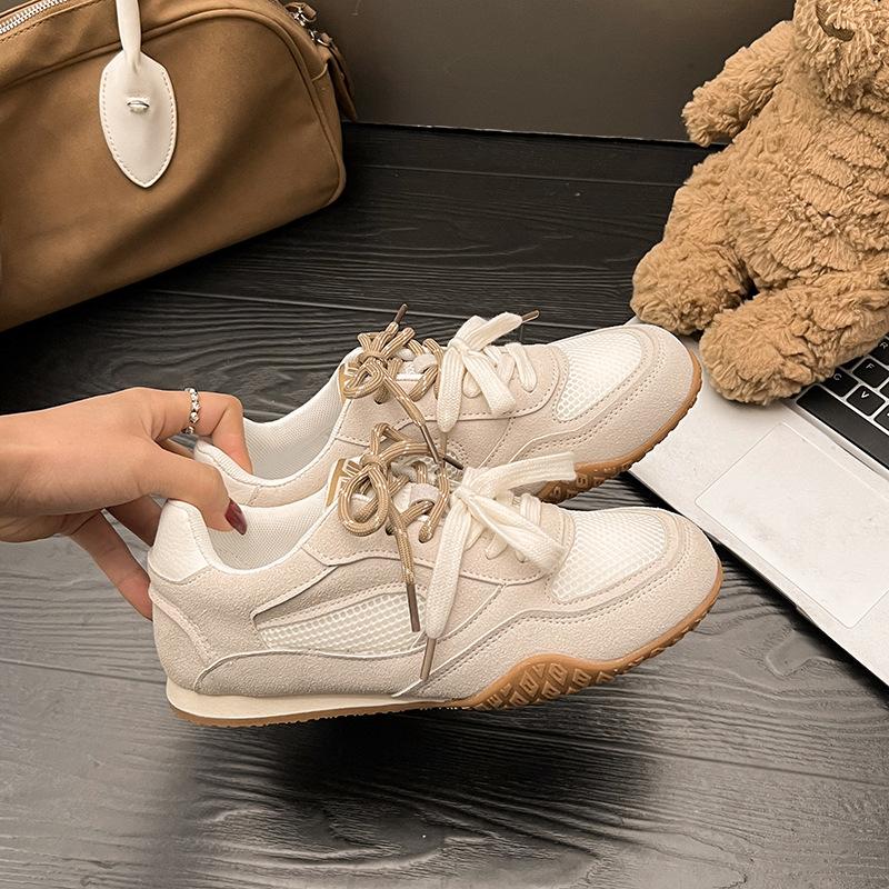 Уродливо-милые повседневные кроссовки на плоской подошве на шнуровке в стиле Форреста Гампа 2025 весна новые удобные и дышащие повседневные спортивные папины немецкие тренировочные кроссовки