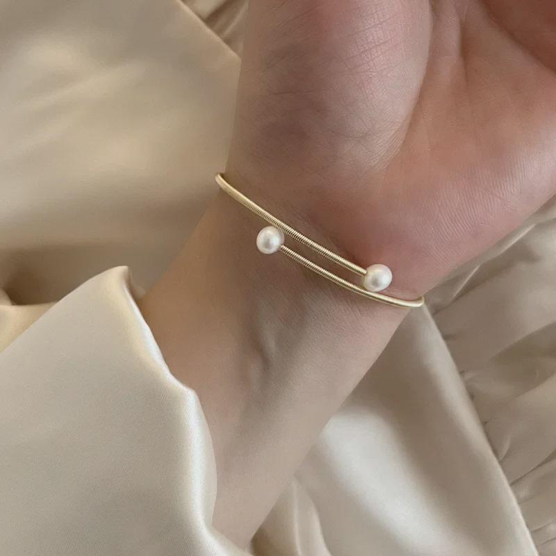 Браслет из пресноводного жемчуга неправильной формы: Элегантные украшения ручной работы для женщин