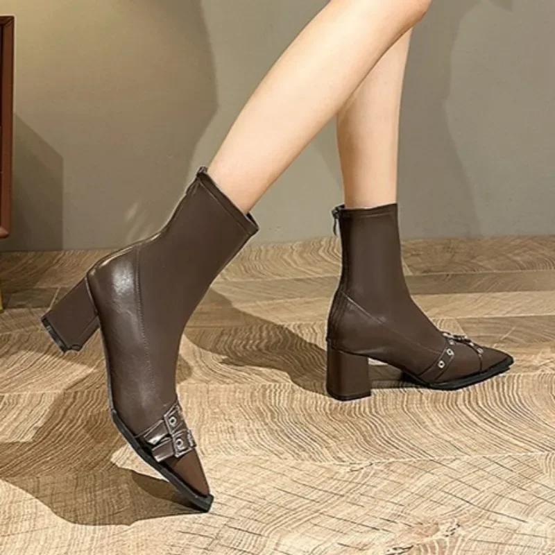 Женские ботильоны 2025 года, новые модные ботинки из искусственной кожи в стиле панк с пряжкой и сексуальным острым носком на весну и осень