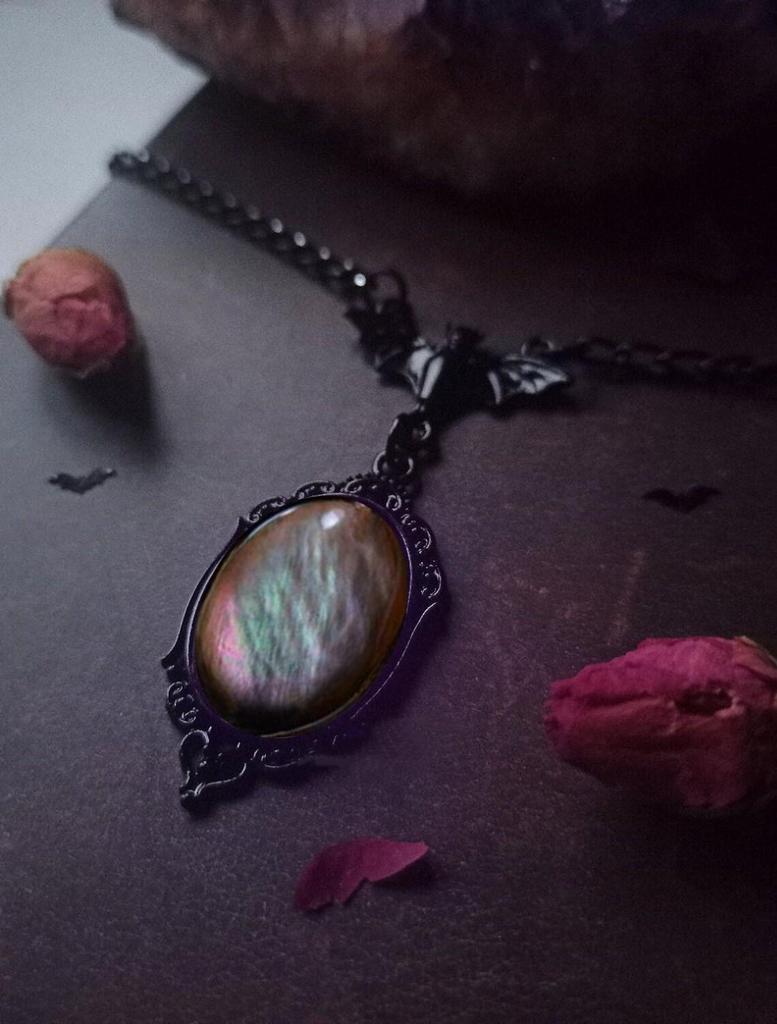 Викторианское готическое черное ожерелье-камея с летучей мышью, вампиром и ведьмой