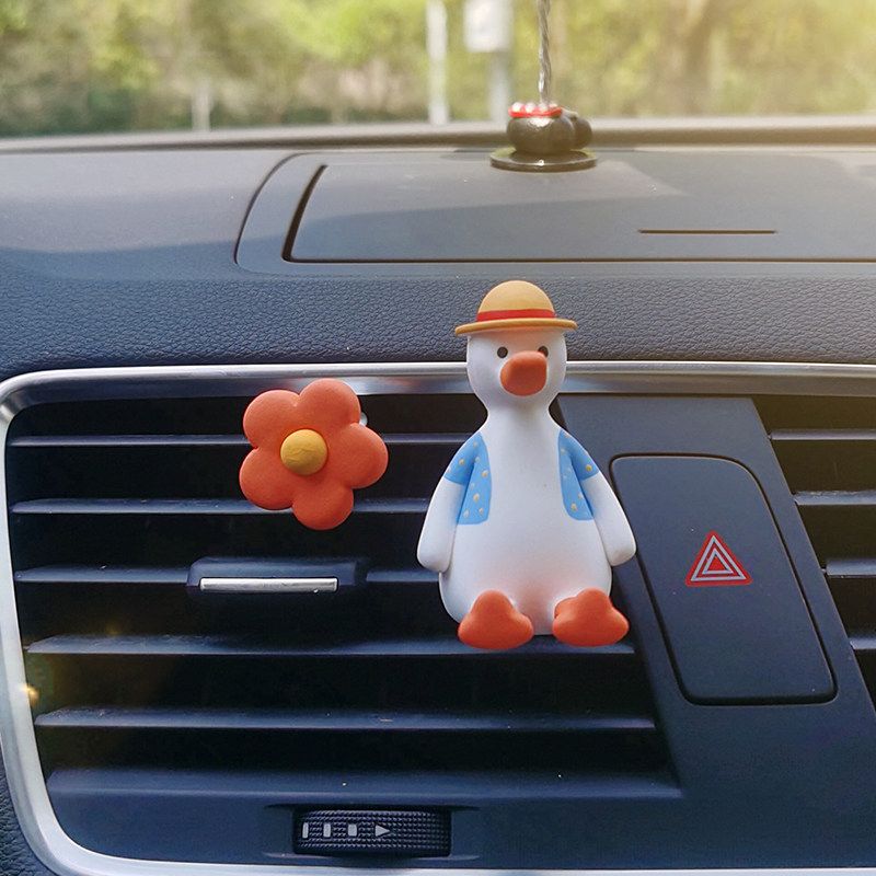 Auto Perfume Aromatherapy Cute Cheering Duck Head Tilt Duck Air Conditioner Air Outlet Clip Car Interior Ornaments Ins Fragrant Stone
