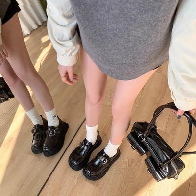 Версия из мягкой кожи, платформа на танкетке, маленькие кожаные туфли женские 2025 весна, новый колледжский стиль, лоферы на липучке, универсальные туфли-одинарки