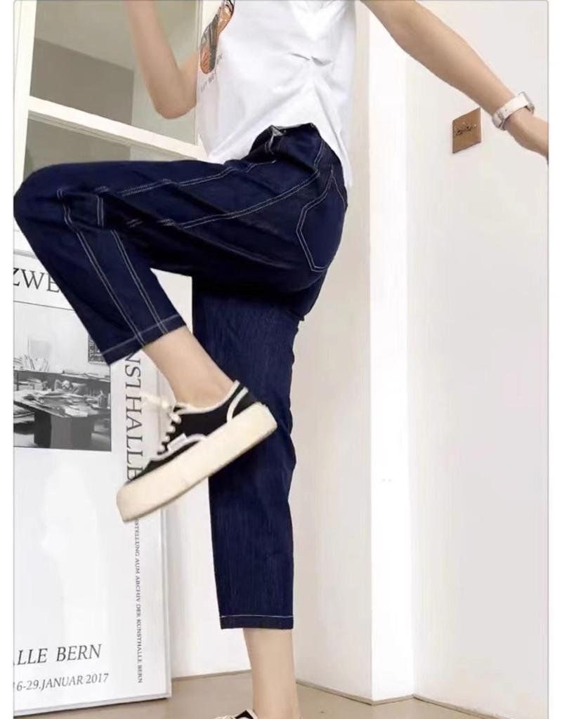 Женские джинсы-шаровары с высокой талией больших размеров - осень/зима, для невысоких женщин, свободный крой, визуально стройнят, прямые широкие штанины.