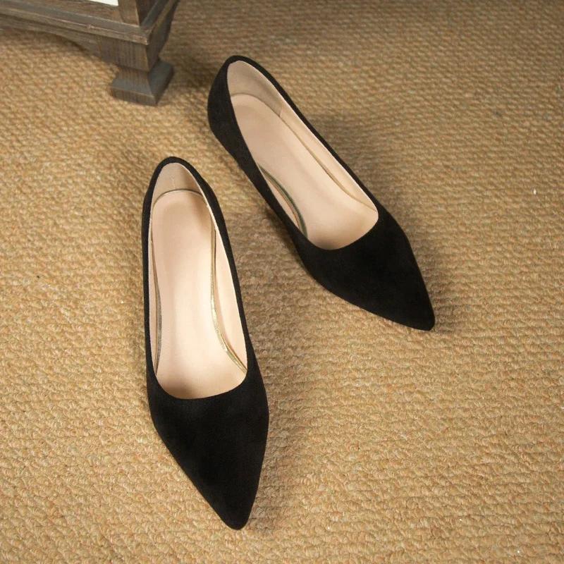 Мода 2024 года. Высококачественная женская обувь на низком каблуке. Модные туфли с леопардовым принтом для офиса и карьеры. Сексуальные туфли с острым носком для женщин.