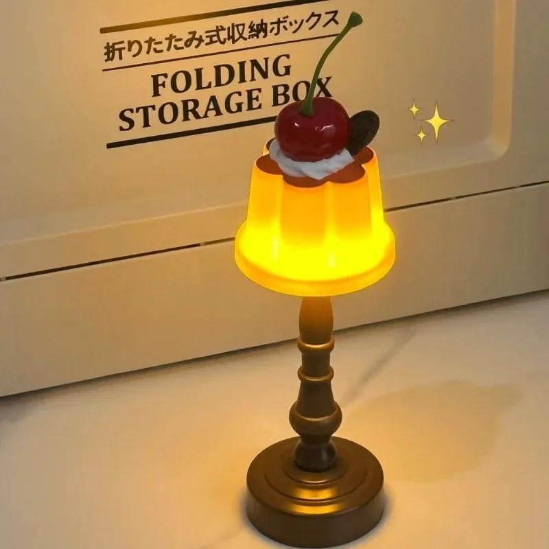 Cute Pudding LED Night Light Desk Lamp Battery Powered Bedside Lamp Sleeping Light for Kids Bedroom Bar Decor as Gift Ornament