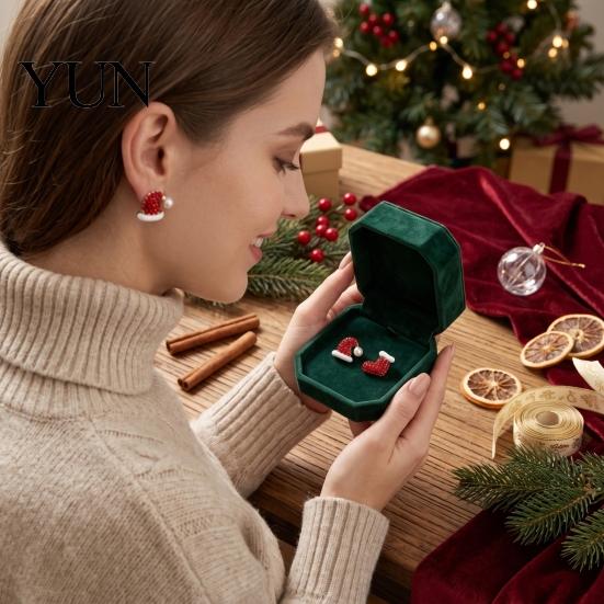 Cute Holiday Party Jewelry 1 Pair Christmas Stud Earrings, Sparkly Red Rhinestone Stocking for Women And Santa Hat Gifts Decorative Winter Earrings