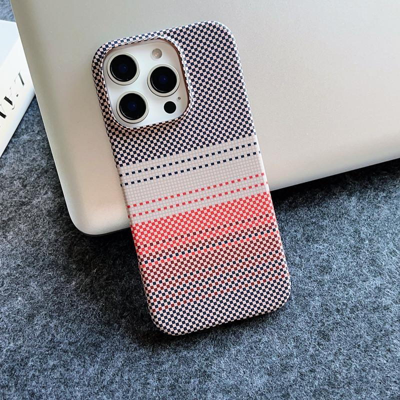Подходит для iPhone17proMax Матовый чехол для телефона с магнитной фиксацией Карбоновое волокно Apple 16 Полузакрытый клетчатый 15 Защитный чехол