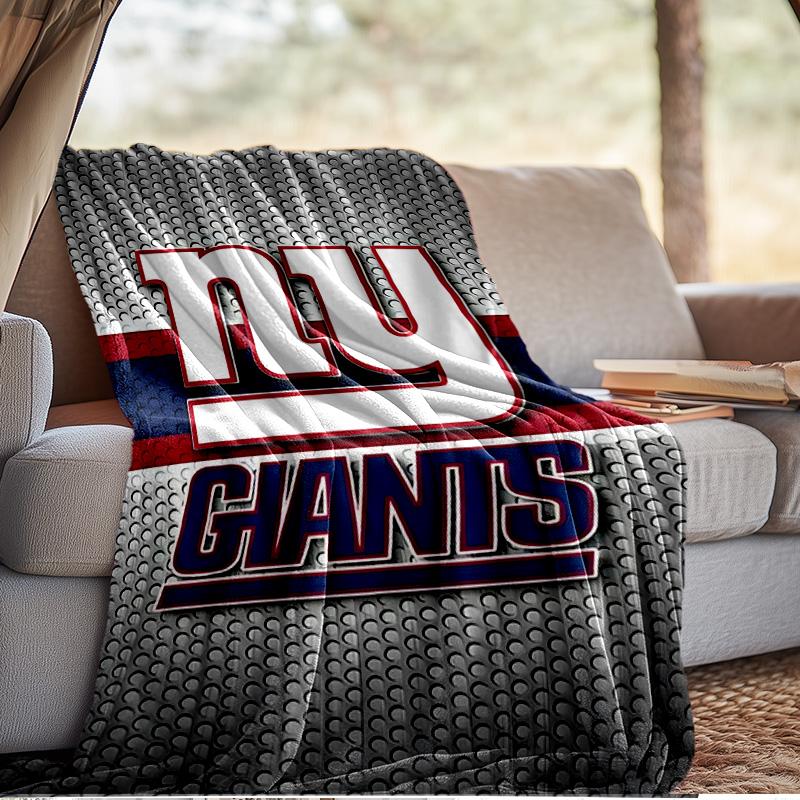 New York Giants Helmet Blanket Outdoor Flannel Blanket for Camping, Hiking, Garden Parties, Picnic Essentials,gift for family and friends