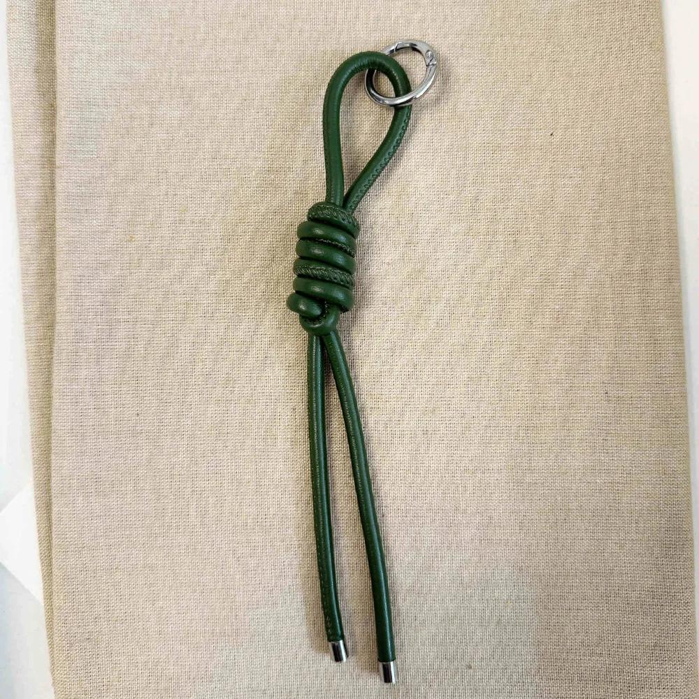 Красивый брелок с узлом из ПУ-шнура, однотонный, толстый, из ПУ-шнура, арт, с кольцом-застежкой, подвески для женской сумочки