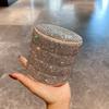 Блестящая Вращающаяся Шкатулка для Хранения Украшений Поворотная с Крышкой Держатель для Серег Декоративный Пылезащитный Стразы Настольный Органайзер