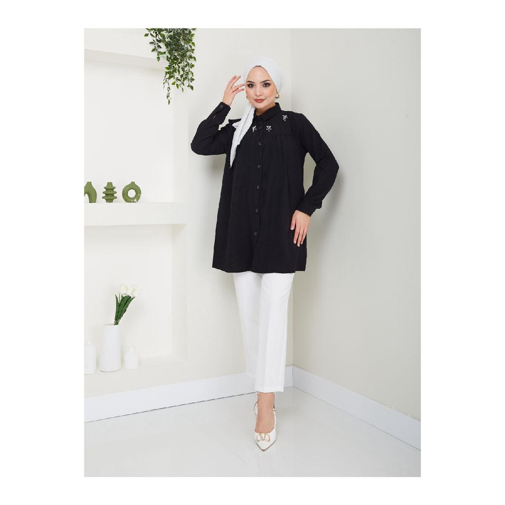 Женская туника в хиджабе с воротником рубашки