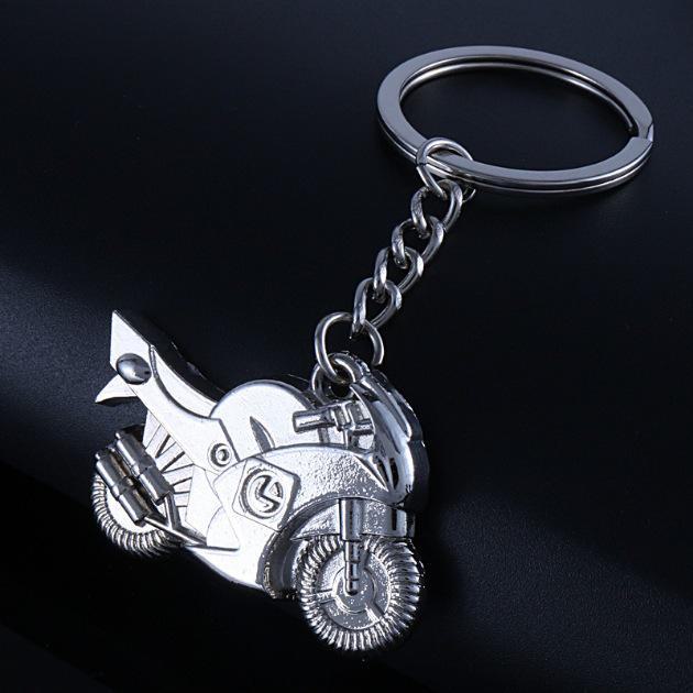 Металлический брелок для ключей в виде мотоцикла с лазерным логотипом - уникальный рекламный подарок или небольшой жетон.