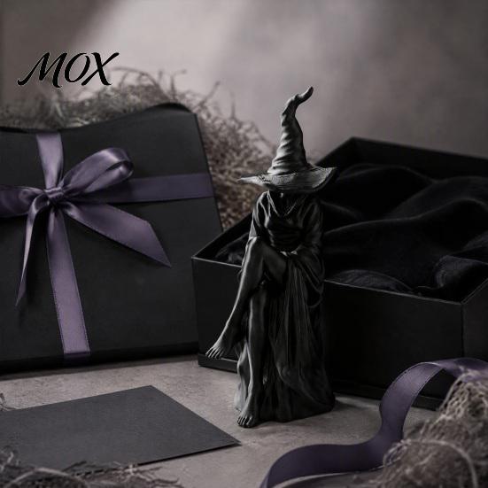 Faceless Wizard Home Decor 3D Printed Witch Figurine, Gothic Sculpture, Creative Matte Black Sculpture Desktop Ornament for Halloween Decoration