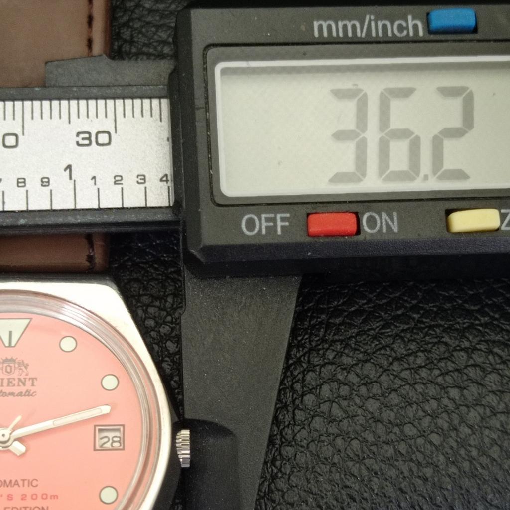 Orient AUTOMATIC 46943 JAPAN MENS VINTAGE PEACH COLOR DIAL WATCH A701820-5 R207-a701820