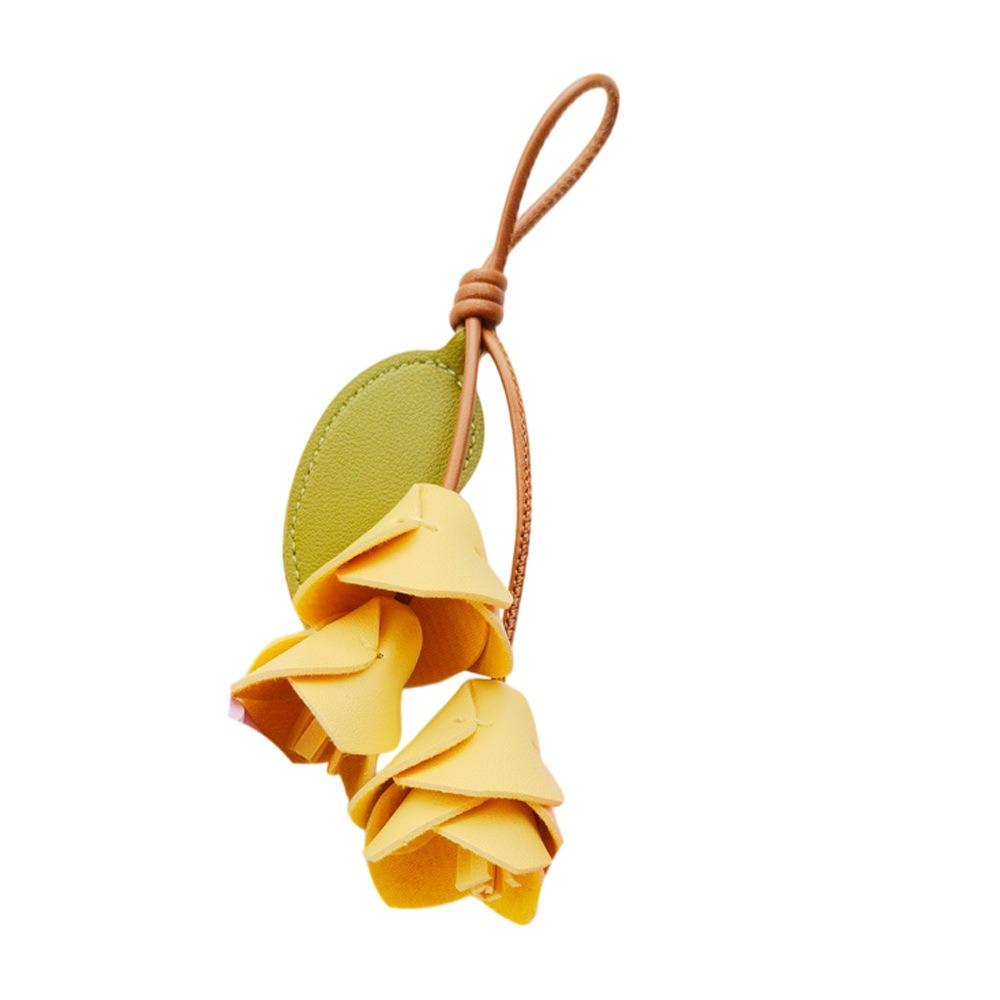 Fashion Pu Leather Tulip Pendant Hanger Bag Decoration Trendy Pu Flower Keychain Women