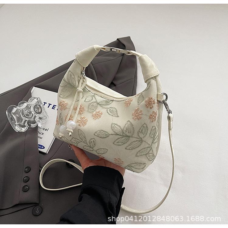 New Chinese Lace Embroidered Portable Small Bag 2025 New Fashion Super Fire Messenger Bag Internet Celebrity Explosion Commuter Bag