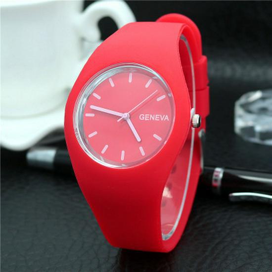 Geneva Silicone Watches: Fashionable Jelly Candy Colors, Ultra-Thin Quartz Design for Men and Women.