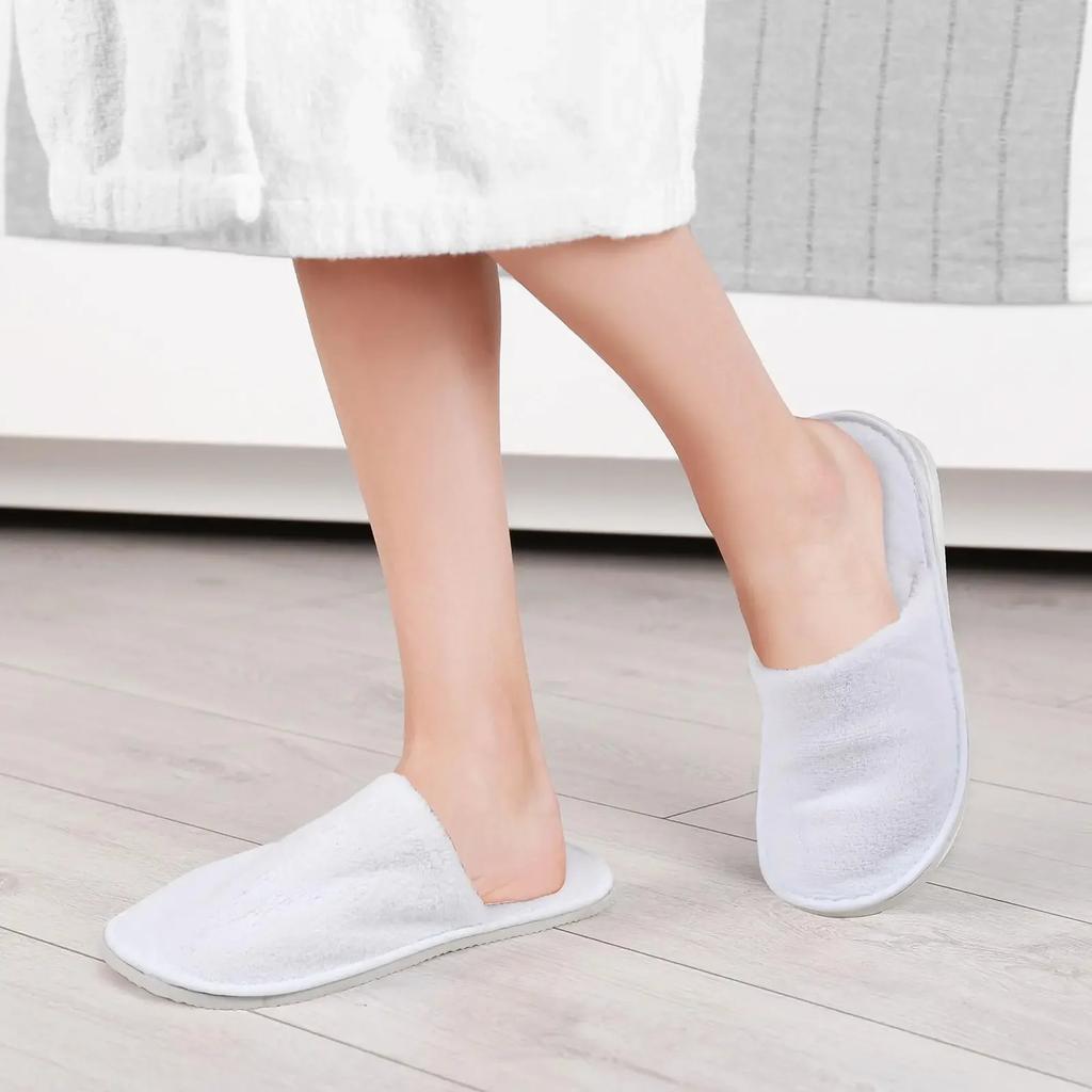 Fashion 6 Pairs Disposable Slippers for Guests Bulk House Slippers Spa Fluffy Coral Fleece Indoor Hotel Slippers for Women Men