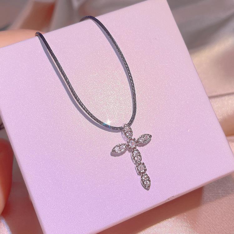 Simple Full Zircon Cross Necklace Temperament Versatile White-Collar Hipster Wedding Jewelry
