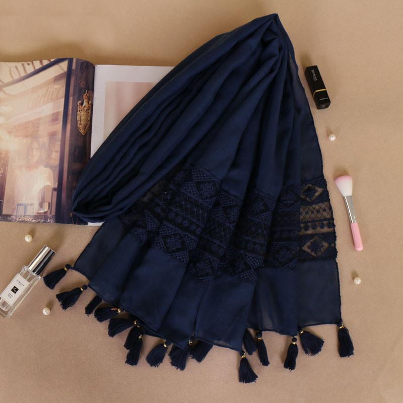 Spain Fashion Women Viscose Scarf Hollow Lace Floral Tassel Pashmina Hijab Shawls And Wraps Echarpe Foulards Femme 180*90Cm