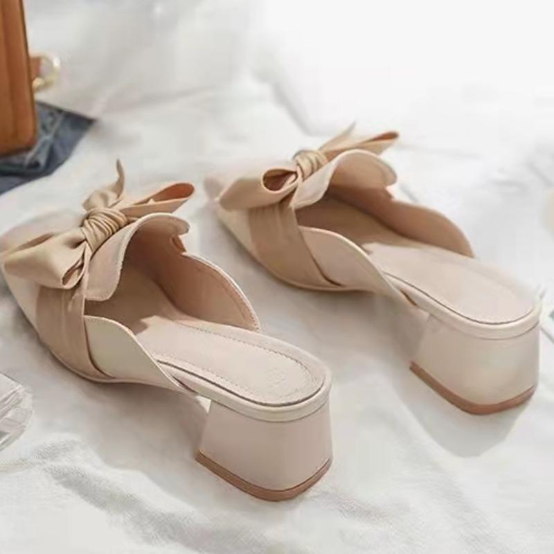 Модные полутапочки с закрытым носком для женской обуви на плоской подошве, модные повседневные с бантом, на квадратном каблуке, с ремешком на пятке, слипоны, уличные тапочки