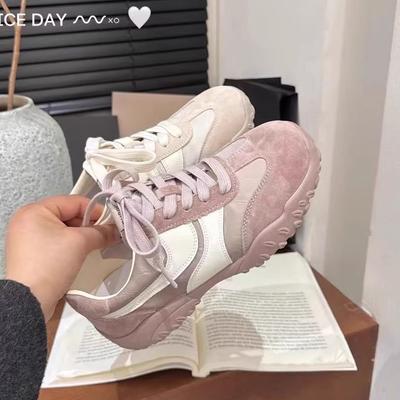 Толстоподошвенные разноцветные немецкие тренировочные туфли для женщин, новинка 2025 года, ретро, универсальные, подчеркивающие стопу, маленькие спортивные и для отдыха, обувь Форреста Гампа