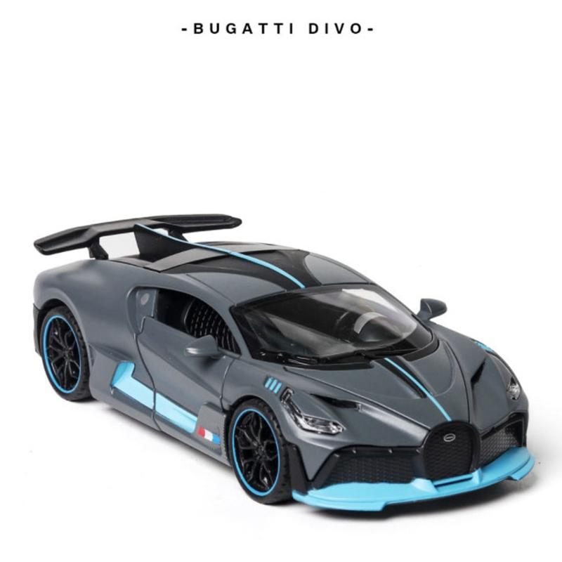 Игрушечная машинка 1/32 масштаба Bugatti Divo Металлическая игрушечная машинка из сплава Литые игрушечные машинки и игрушечные транспортные средства Модель машины Миниатюрная модель машинки Игрушки для детей Рождественский подарок