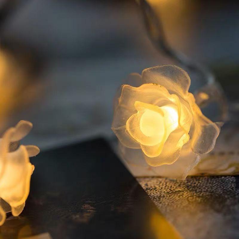 Светодиодные гирлянды в виде роз: Декоративные цветочные огни для свадеб и комнат