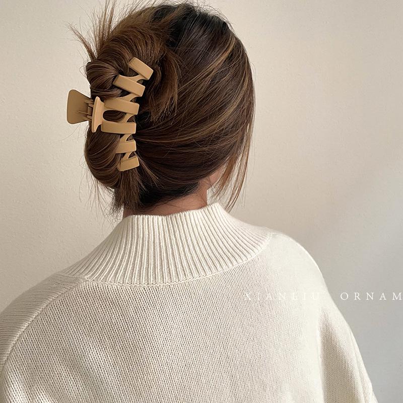 Traceless Spray Paint Frosted PS Hair Claw Clip - Shark Clip Bun Accessory