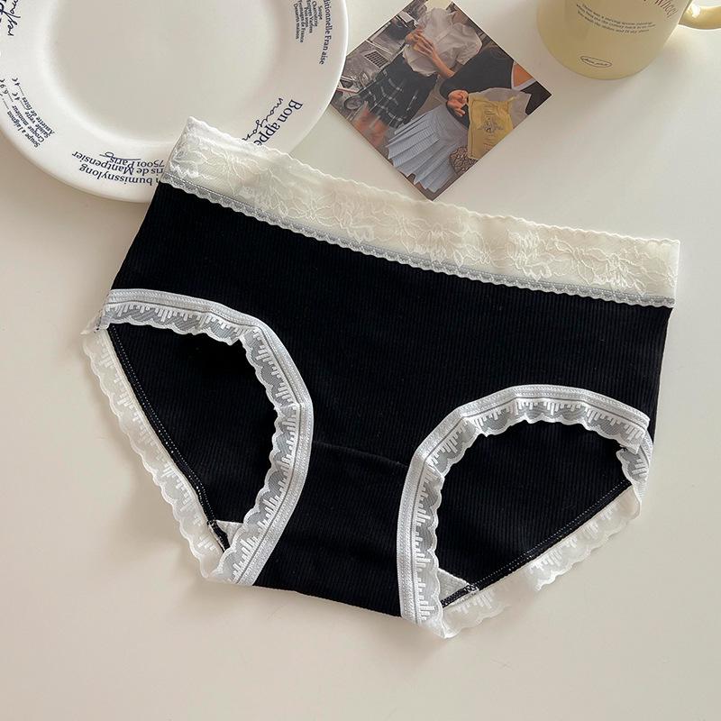 Summer Quick-Drying Antibacterial Cotton Women's Mid-Waist Briefs – Korean & Japanese Style, Comfortable & Breathable.