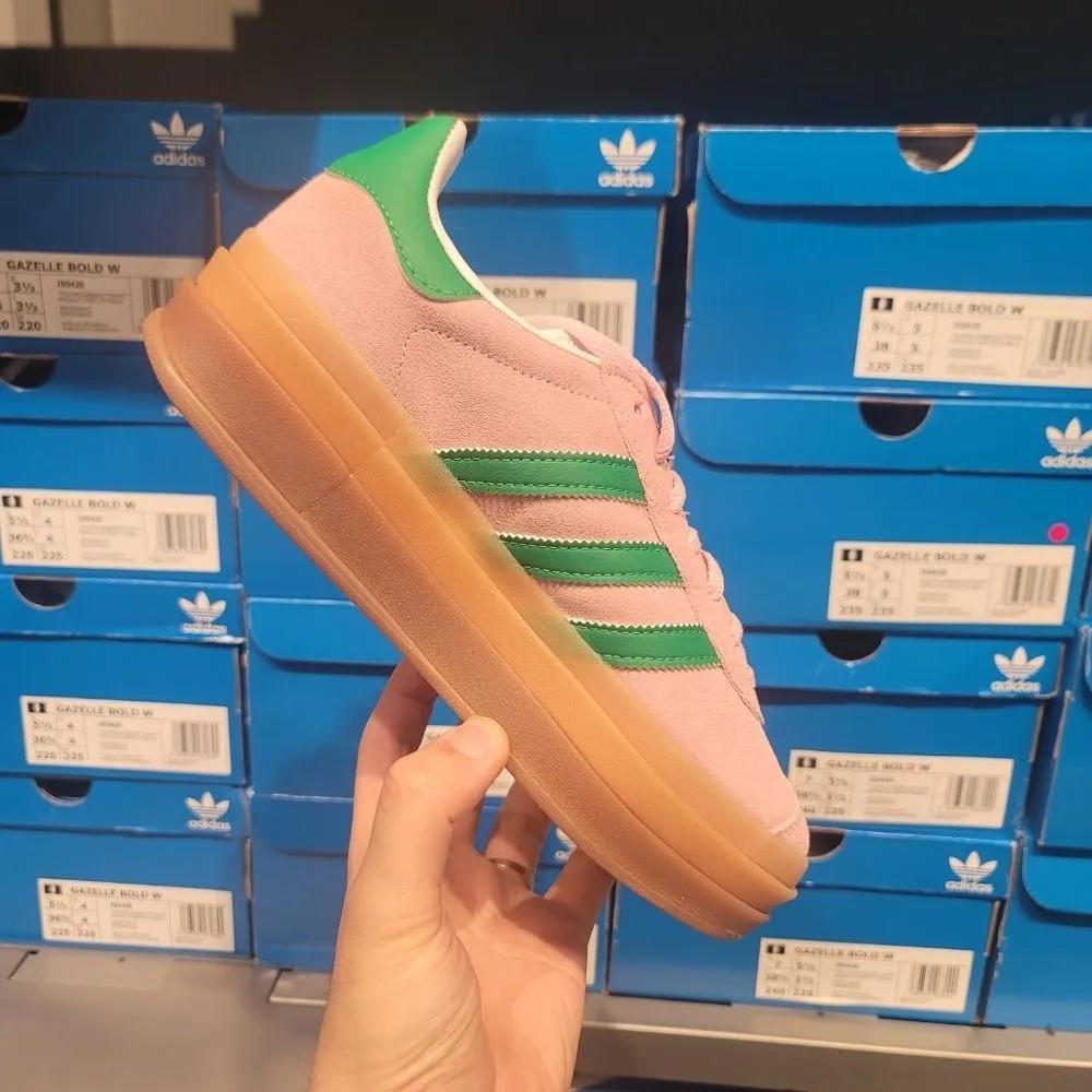 Кроссовки adidas Gazelle Bold IE0420