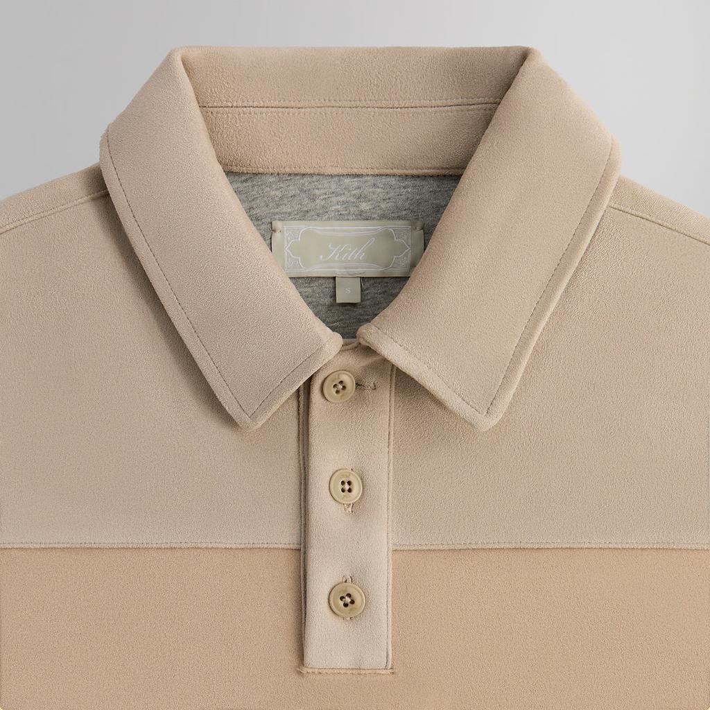 Kith Осень/Зима 24 Полосатый замшевый свитер Tanner Коллекция Осень 2024 Рубашка поло с длинным рукавом в американском стиле колледжа с надписями Мужские топы Песочный KHM032334-104