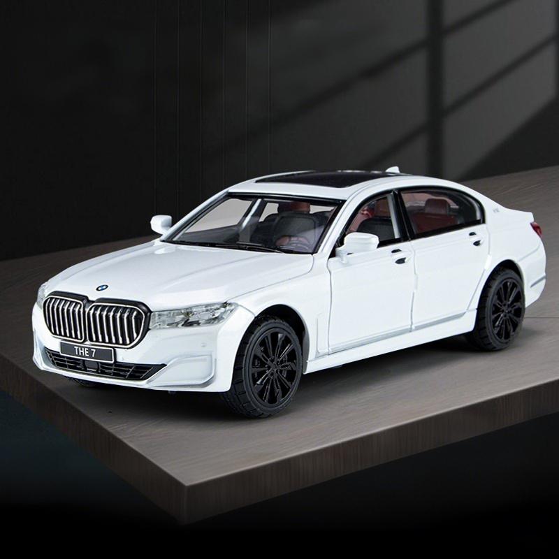 1:24 BMW 760LI 530LI I5M60 Миниатюрная литая игрушечная машинка Модель транспортного средства Домашний декор и украшения для рабочего стола компьютера Праздничный подарок