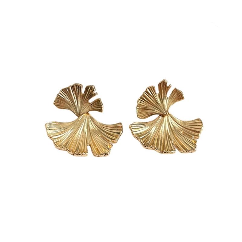 Ginkgos Leaf Design Alloy Earrings Smooth Surfaces Unique Accessory Casual Formal Earrings Suitable for Fashion Women