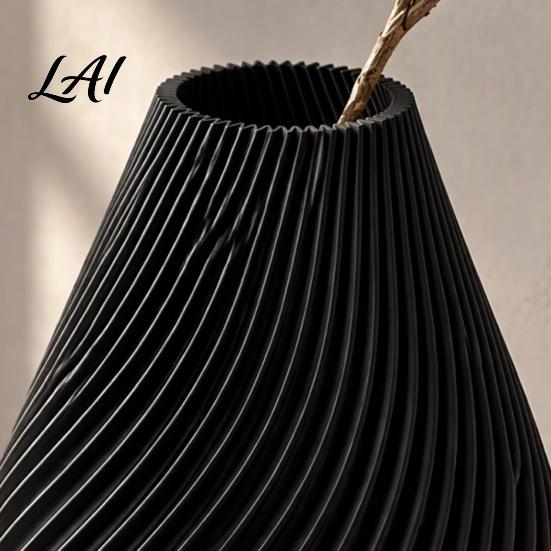 Matte Black Flower Vase 3D Printed Spiral Teardrop Vase Modern Minimalist Tabletop Style Floral Container for Dried & Fresh Flowers Home Desktop
