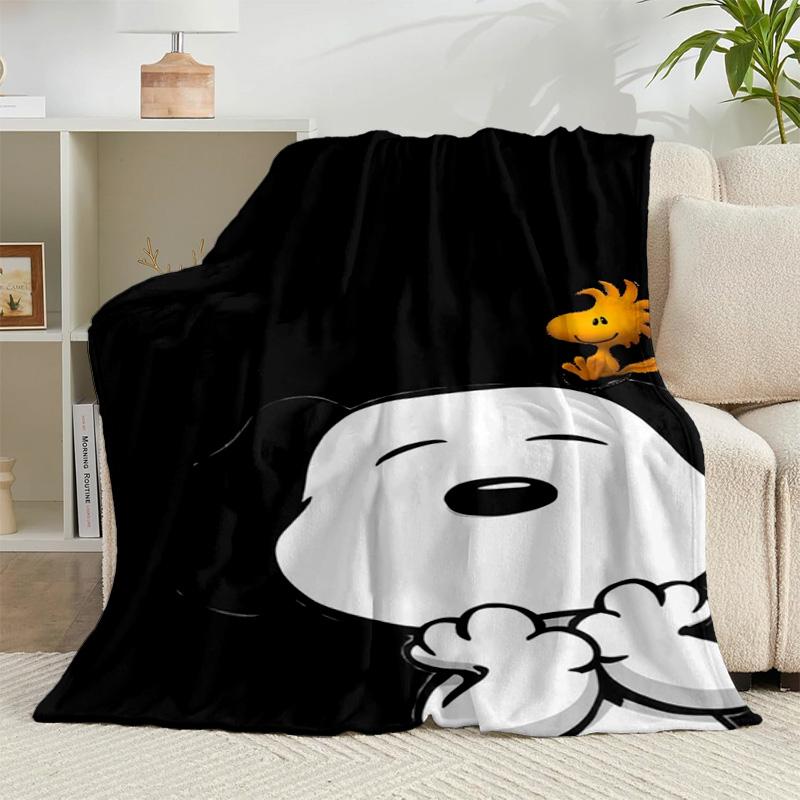 1PC Snoo-dog Heart Background Flannel Blanket Gift, Suitable for Both Men And Women, Soft Ideal for Beds And Sofa, Birthday Or Christmas Gift