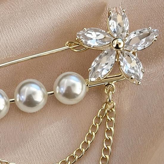 jijijing Brooch Pin for Women, Lapel with Star Rhinestone Faux Pearl Tassel Design, Multi-Layered Pendant Badge Neckline Cardigan Coat Decoration