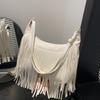 Американская личность дизайн чувство нишевая ретро сумка с бахромой женская сумка 2024 весна искусственная замша сумка-мессенджер нишевая сумка через плечо