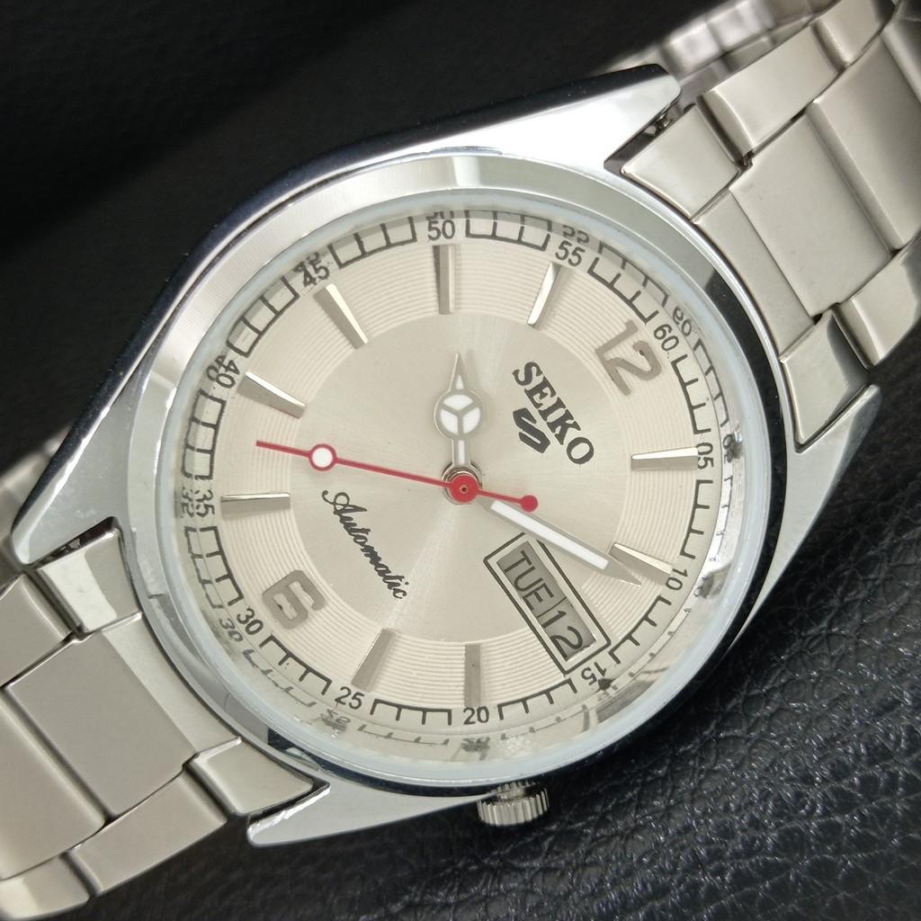 АВТОМАТИЧЕСКИЕ ВИНТАЖНЫЕ ОТРЕСТАВРИРОВАННЫЕ МУЖСКИЕ ЧАСЫ SEIKO 5 ЯПОНИЯ СЕРЕБРЯНЫЙ ЦИФЕРБЛАТ a446199-1