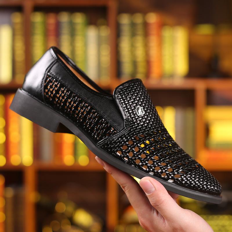 Мужские кожаные туфли с полыми отверстиями, деловые мужские сандалии с мягкой подошвой, официальная одежда, дышащие офисные туфли для мужчин, новые
