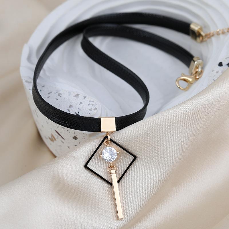 2021 Black Rope Collarbone Chain Choker Small Fresh Rhombus Long Zircon Neck Chain Femininity Collar