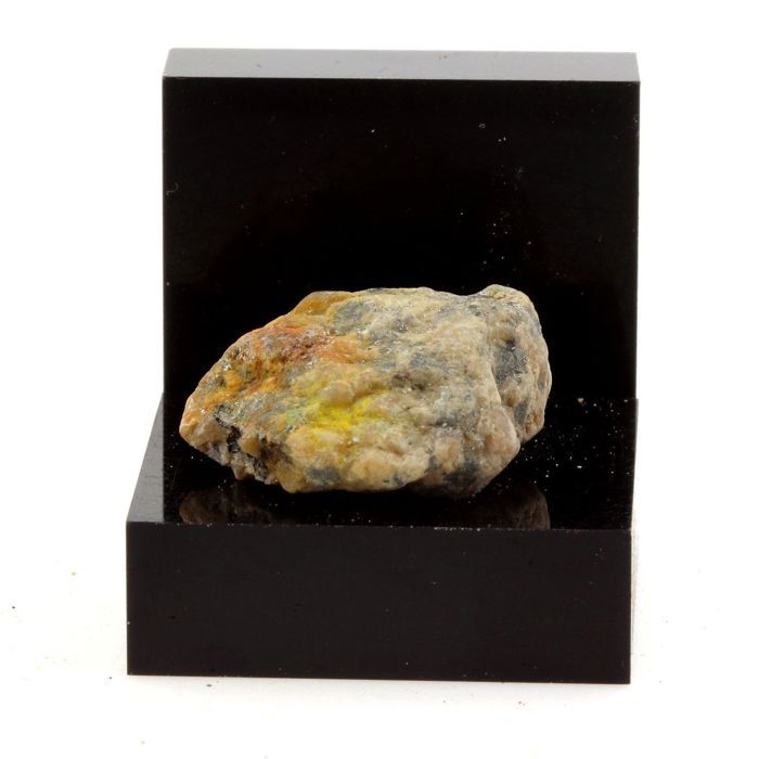 Porthyrite 26.12 carats