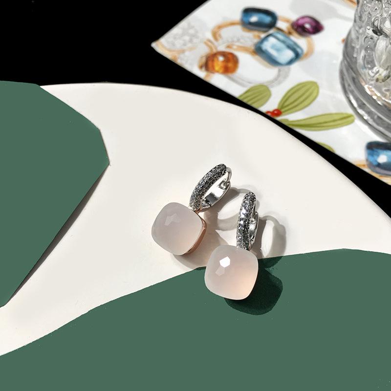 Серьги-пусеты из серебра S925 в стиле знаменитостей – Грибовидная головка с бриллиантовой инкрустацией и квадратным камнем конфетного цвета